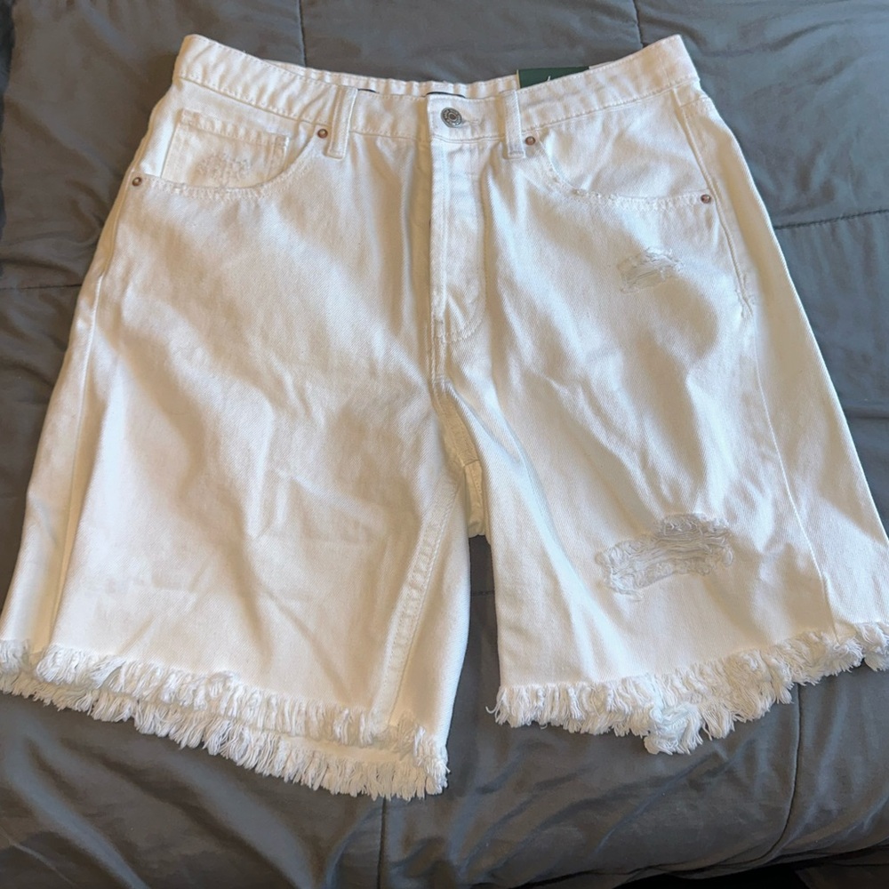 NEW women’s white shorts from Target size 8!!!